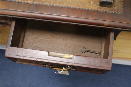 A pedestal desk, W.122cm